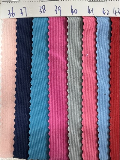 DG-BT  再生超細牛奶絲 成分：88%再生滌綸  12%氨綸  克重：180g/㎡  幅寬：160CM 細節-2